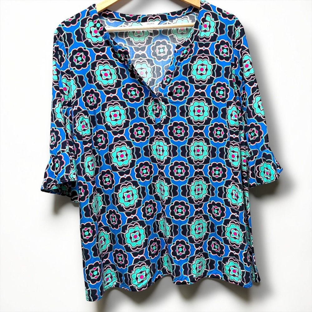 Crown & Ivy Woman 2X Blue Floral Medallion Split Neck Tiered Bell Sleeve Top